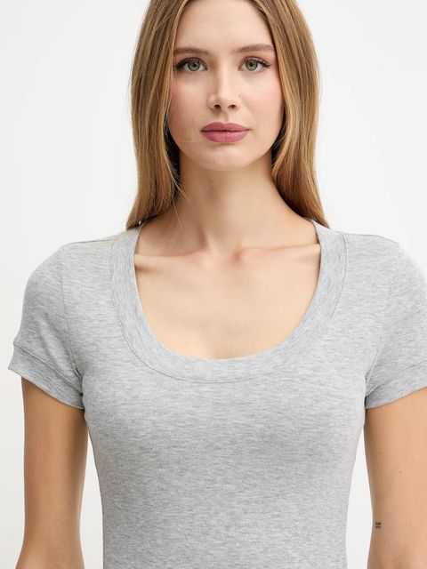 Guess t-shirt z domieszką jedwabiu TINA kolor szary W5YP11 KCNH2