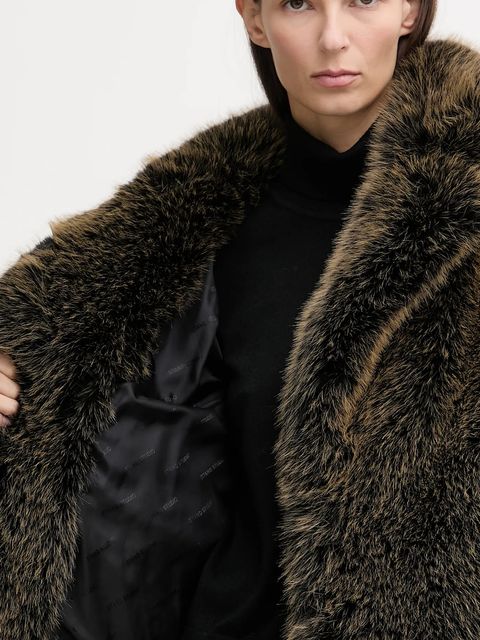 Stand Studio płaszcz India kolor czarny 66611-9426