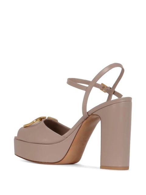 Valentino Garavani platform buckle leather pumps - Neutrals
