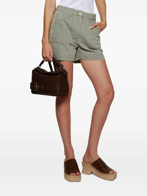 LOEWE side-tie pocket shorts - Green