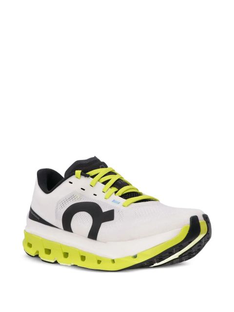 On Running Cloud trainers - White