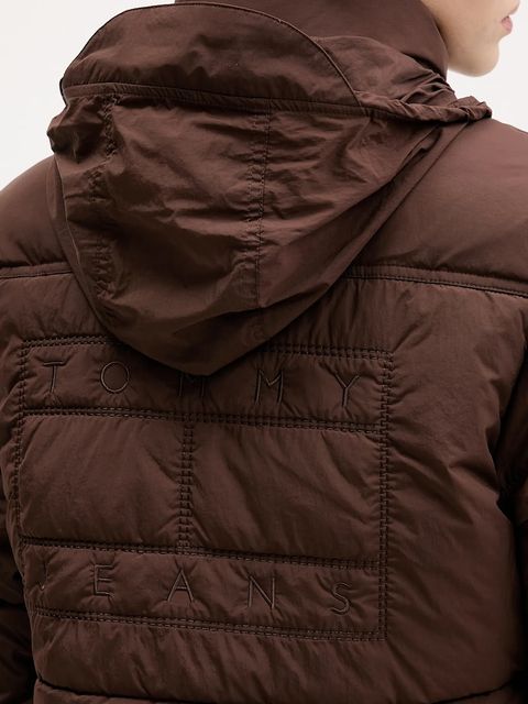 Tommy Jeans kurtka kolor brązowy zimowa DW0DW21620