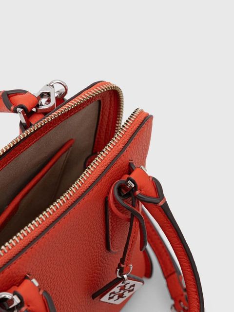 Tory Burch torebka skórzana Mini Pebbled Swing