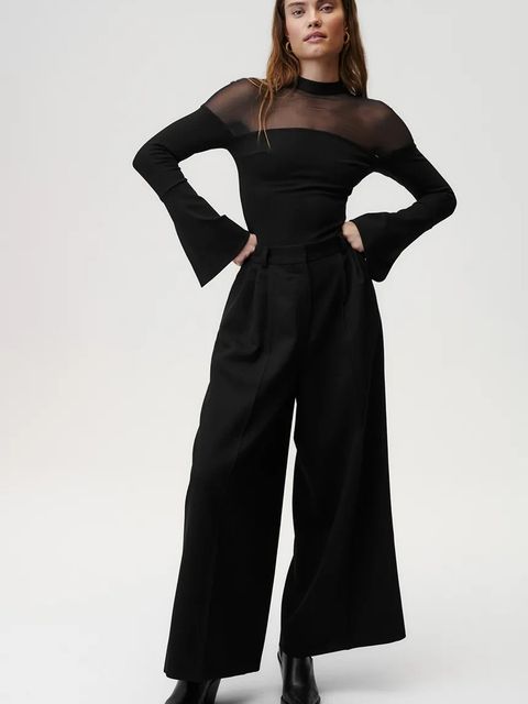 Undress Code body Thong