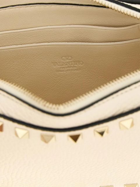 Valentino Garavani Ruckstud wrist-strap clutch bag - Neutrals