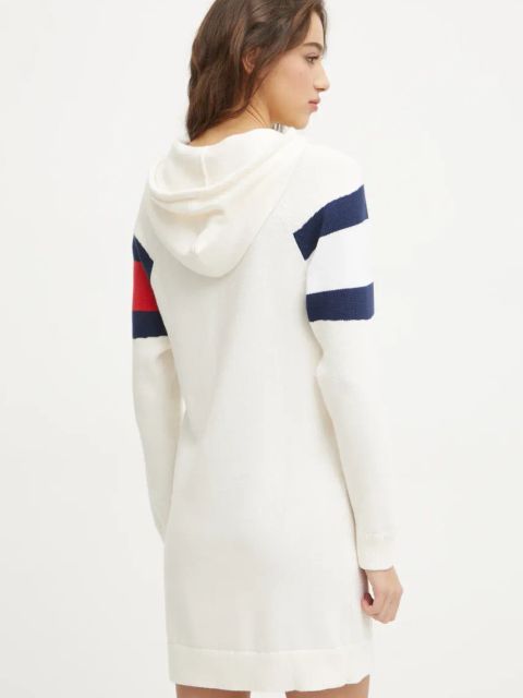 Tommy Jeans sukienka bawełniana kolor beżowy mini dopasowana DW0DW19470