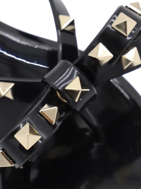 Valentino Garavani Rockstud bow-detail flip-flops - Black