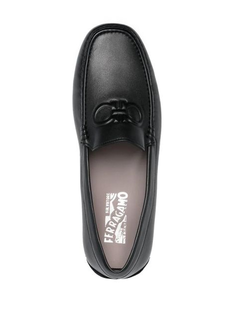 Ferragamo embossed-Gancini loafers - Black