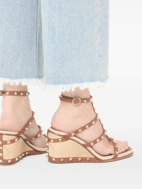 Valentino Garavani Rockstud Wedge Sandals with cornely embroidery - Brown
