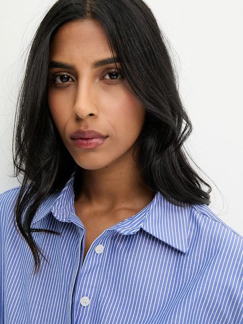 Answear.LAB sukienka kolor niebieski maxi rozkloszowana