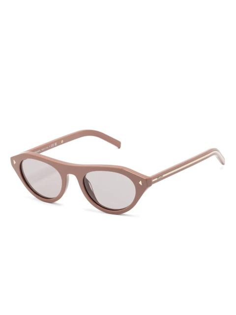 Prada Eyewear cat-eye frame sunglasses - 28D-02T PECAN