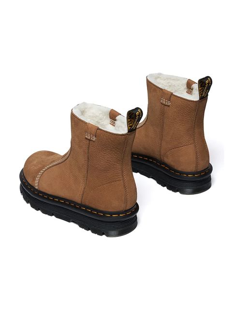 Dr. Martens botki nubukowe ZebZag Rigger Warm Lined damskie kolor brązowy na platformie ocieplone DM42023200