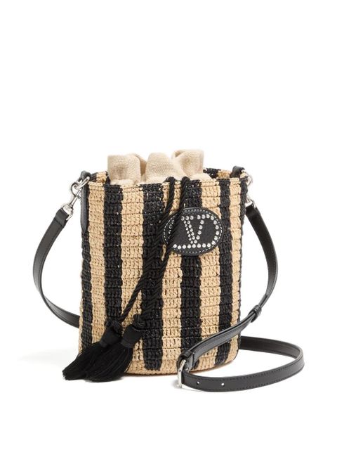 Valentino Garavani small striped raffia bucket bag - Neutrals