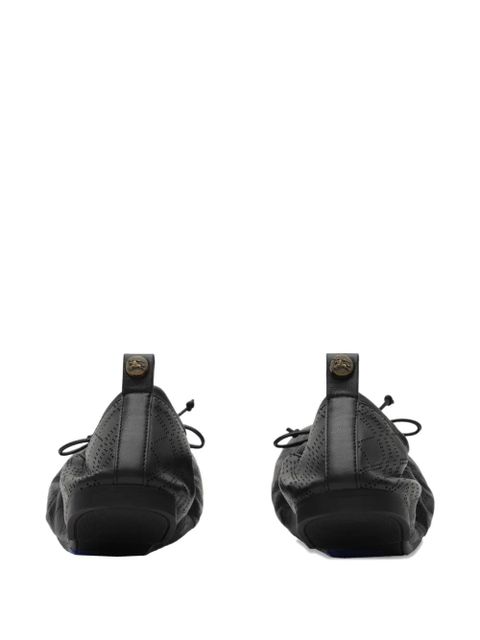 Burberry perforated gathered ballet flats - Black