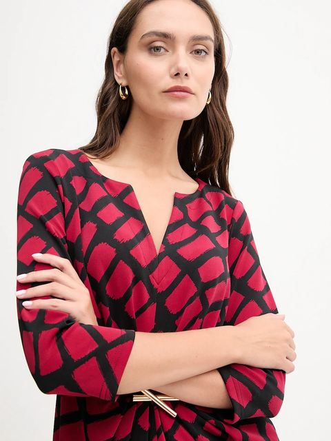 Joseph Ribkoff sukienka kolor bordowy midi dopasowana 253250