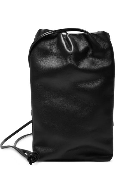 The Row logo-debossed leather crossbody bag - Black - zdjęcie produktu nr 2