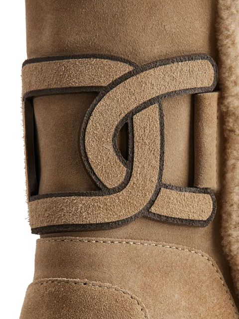 Tod's logo-patch suede boots - Neutrals