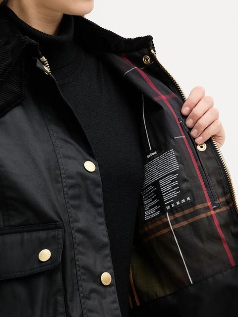 Barbour kurtka Cropped Beadnell Wax damska kolor czarny przejściowa LWX1403