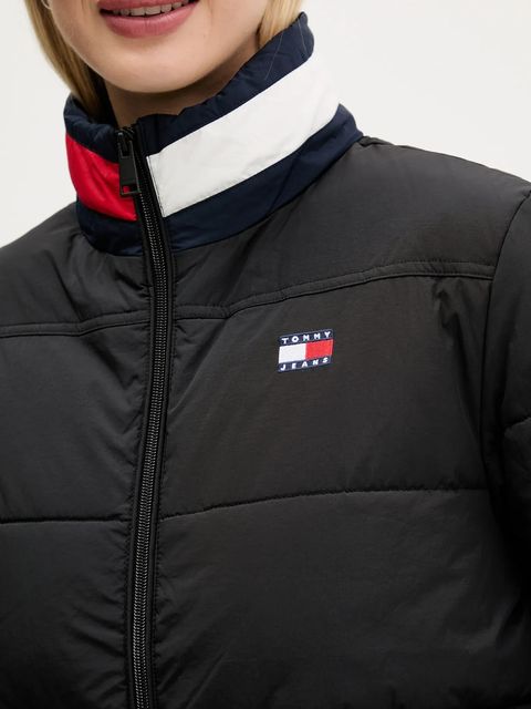 Tommy Jeans kurtka kolor czarny zimowa DW0DW21621