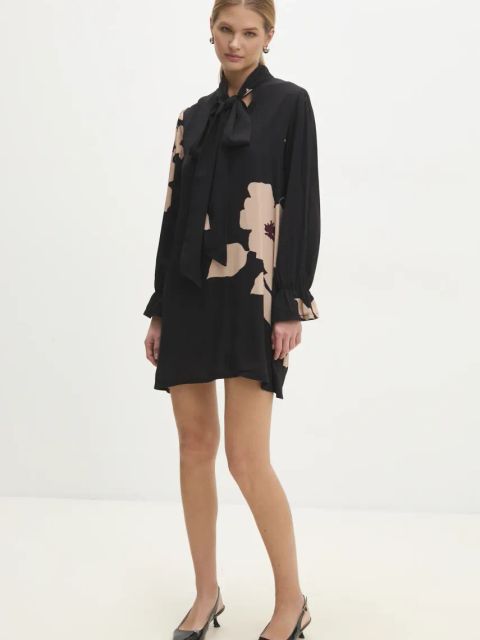 Answear.LAB sukienka kolor czarny mini oversize