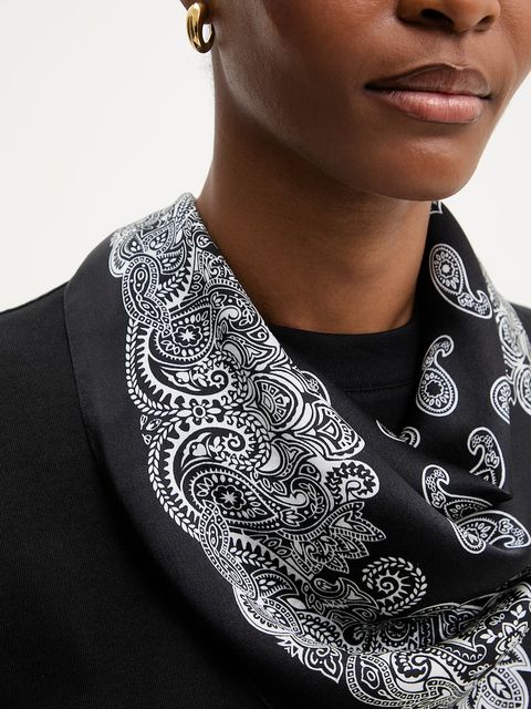 Answear.LAB chusta jedwabna z kolekcji Unscripted - zdjęcie produktu nr 2