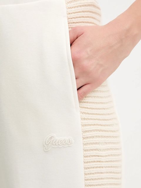 Guess spodnie dresowe DORA damskie kolor beżowy gładkie V5BB11 K1981