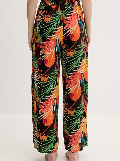 Desigual spodnie plażowe BAHAMAS PANT kolor czarny 25SWMW01