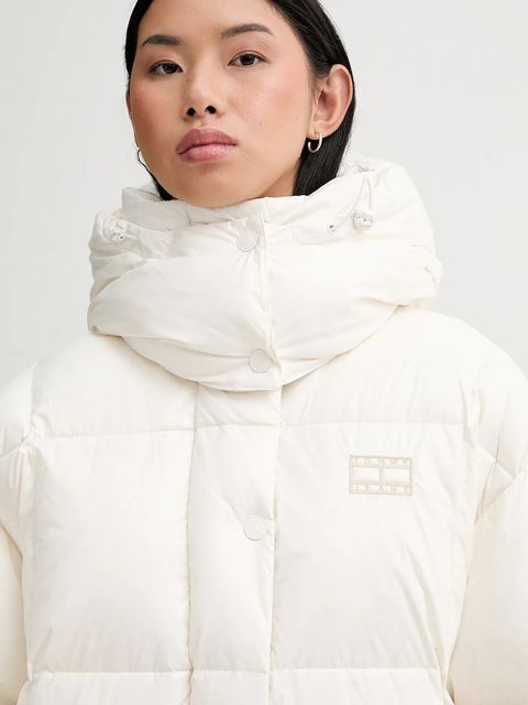 Tommy Jeans kurtka puchowa kolor beżowy zimowa oversize DW0DW21615