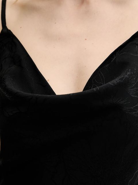 Answear.LAB sukienka kolor czarny maxi dopasowana