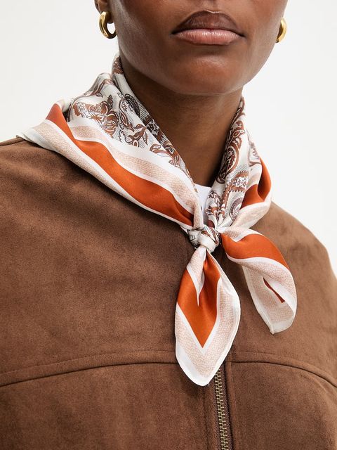 Answear.LAB apaszka jedwabna z kolekcji Unscripted - zdjęcie produktu nr 2