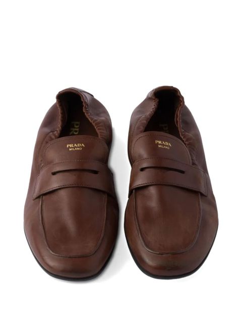 Prada logo-print leather loafers - Brown