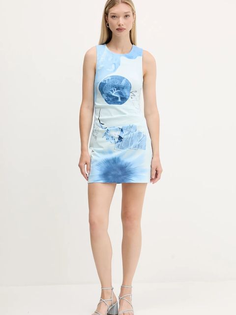 Desigual sukienka FOTOAZUL kolor niebieski mini dopasowana 25WWVW31 - zdjęcie produktu nr 2