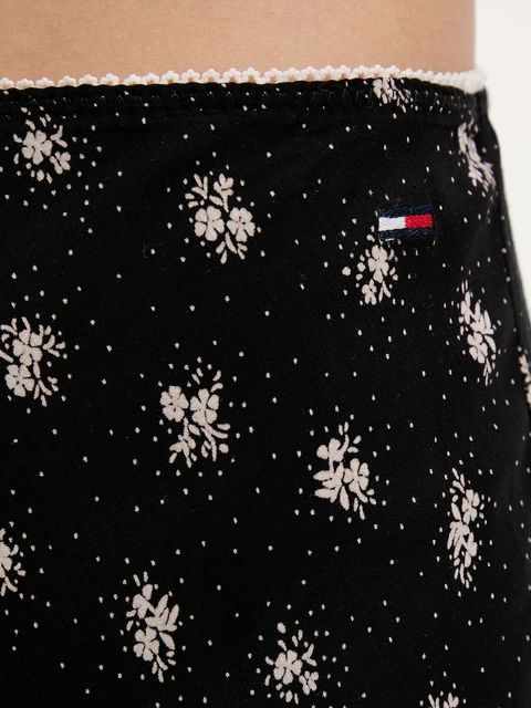 Tommy Jeans spódnica kolor czarny mini rozkloszowana DW0DW20981