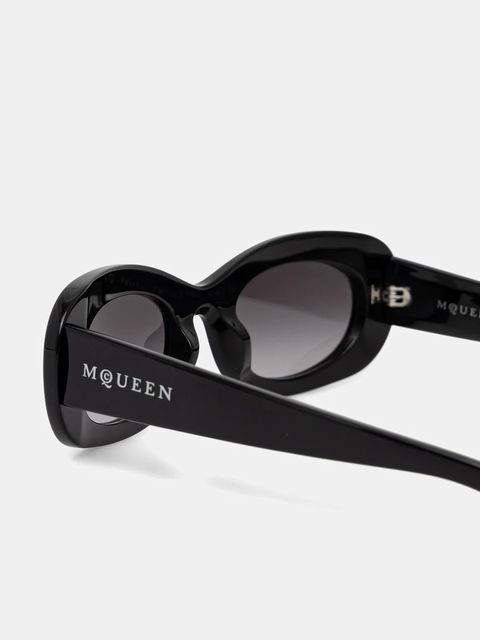 Alexander McQueen okulary przeciwsłoneczne damskie kolor czarny AM0527S - zdjęcie produktu nr 2