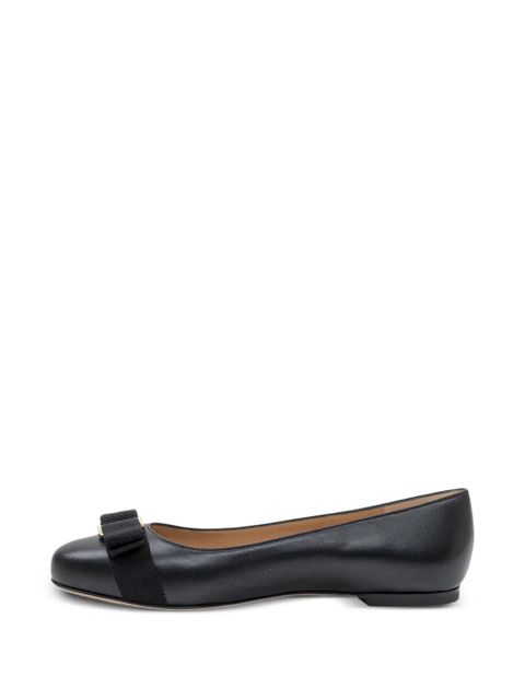 Ferragamo Varina bow-detail ballet flats - Black