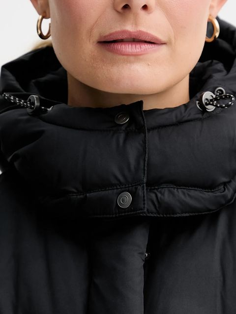 Levi's kurtka puchowa kolor czarny zimowa 003HB