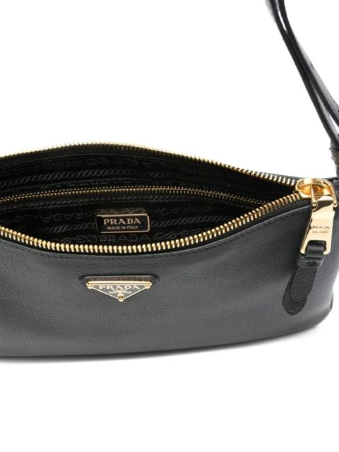 Prada zip-fastening logo-plaque shoulder bag - Brown