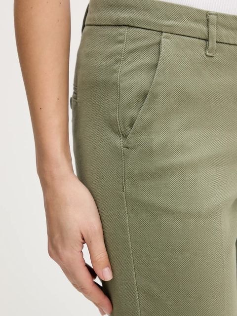 Sisley spodnie damskie kolor zielony fason cygaretki medium waist 48M855BK7