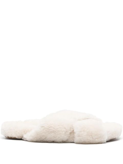 Yves Salomon crossover-strap shearling slippers - White - zdjęcie produktu nr 1