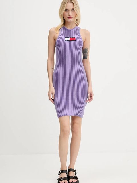 Tommy Jeans sukienka kolor fioletowy maxi dopasowana DW0DW20877 - zdjęcie produktu nr 2