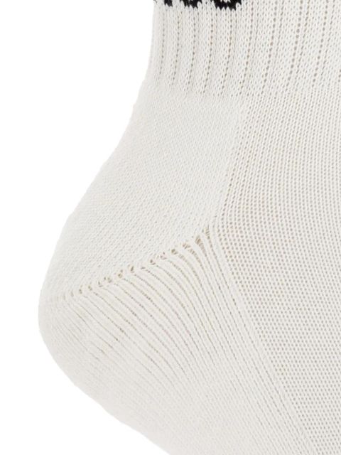The Attico logo-detail ribbed socks - White