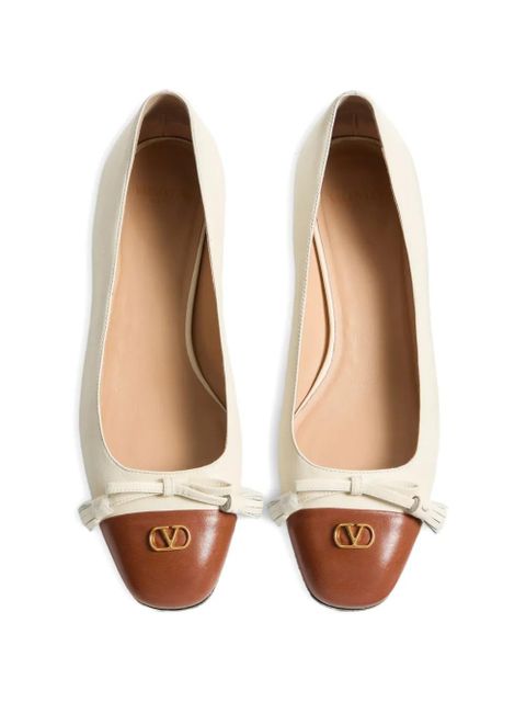 Valentino Garavani Valet Du Roi kidskin ballerinas 25mm - Neutrals