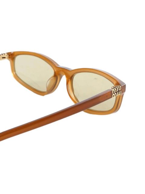 Miu Miu Eyewear Regard logo-plaque sunglasses - Brown