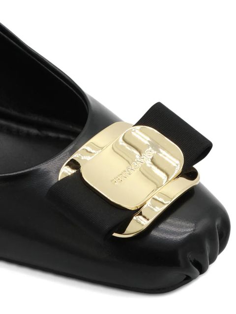Ferragamo 40mm New Vara buckle strap pumps - Black