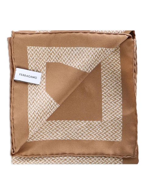 Ferragamo patterned scarf - Neutrals