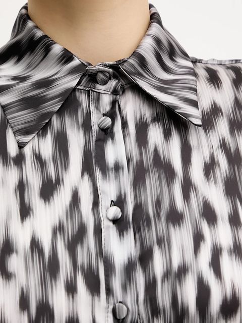 Silvian Heach koszula HUMMELS damska kolor czarny regular z kołnierzykiem klasycznym GPA25416CA