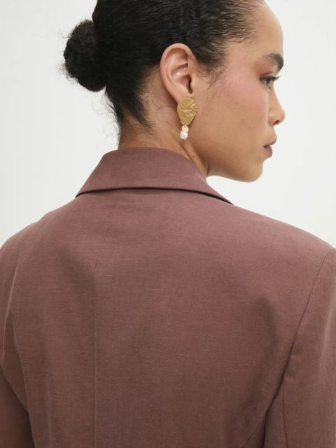 Answear.LAB marynarka taliowana z chustą kolor brązowy jednorzędowa gładka