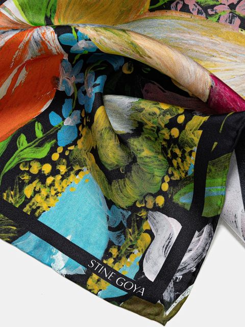 Stine Goya apaszka jedwabna 0 damska kolor multicolor wzorzysta SG-AW25-A010-2287 - zdjęcie produktu nr 2