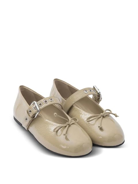 Miu Miu buckle bow ballet flats - Neutrals
