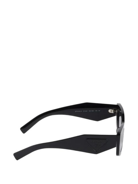 Prada Eyewear Sunglasses with triangle logo - Black